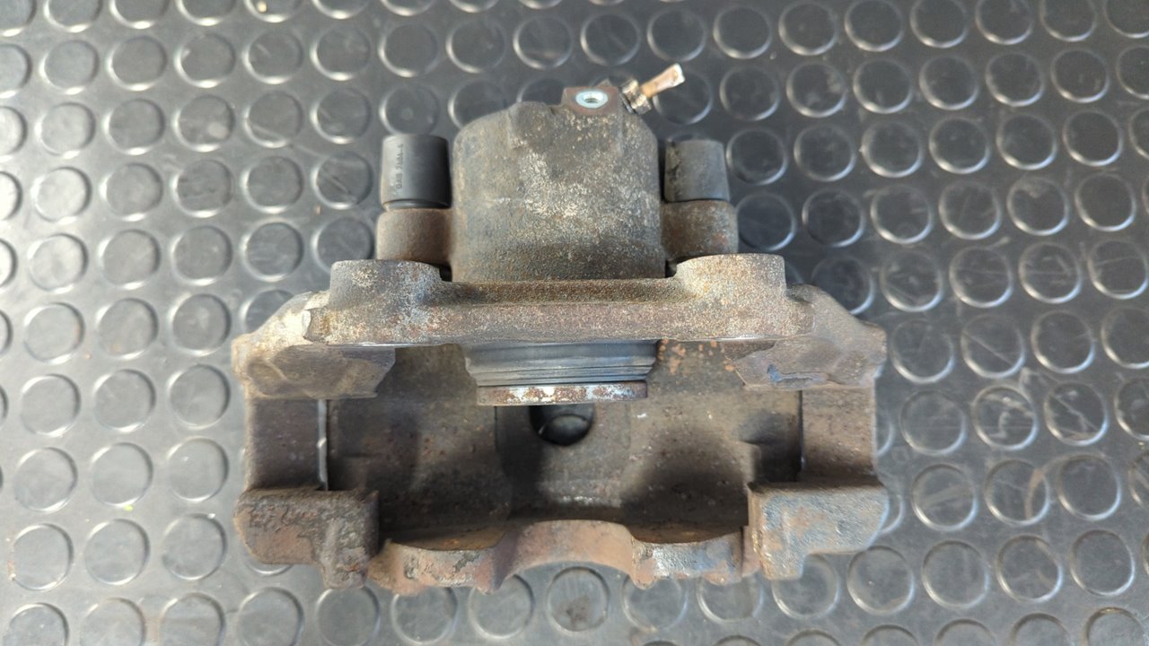 PINZA DE FRENO DELANTERA IZQUIERDA AUDI A6 BERLINA (4B2) - vista 9