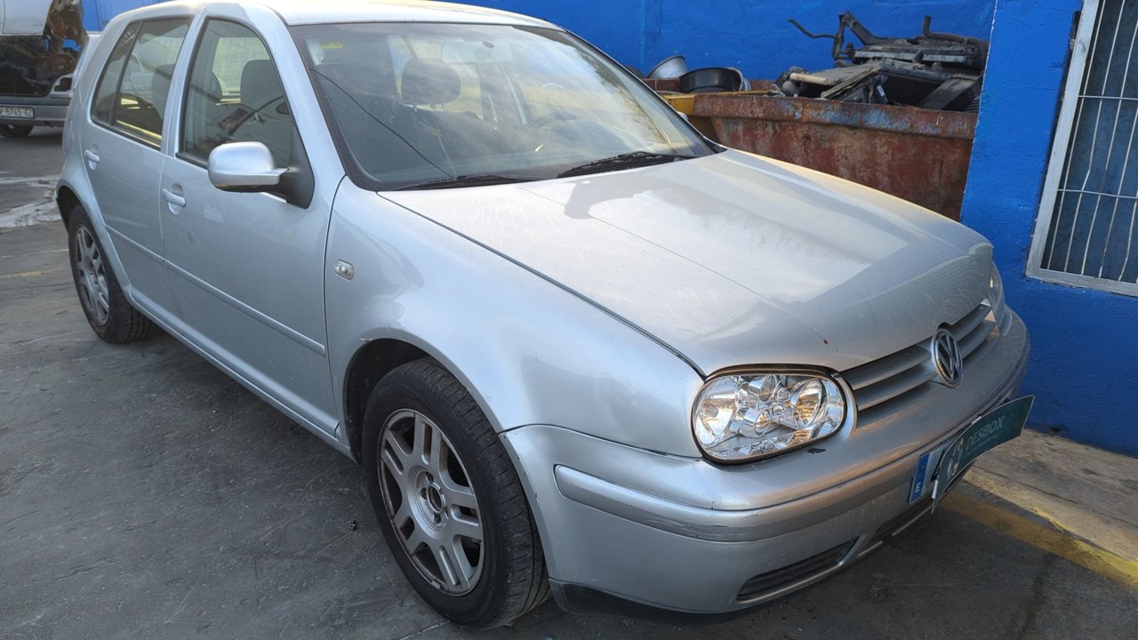 VOLKSWAGEN GOLF IV BERLINA (1J1)