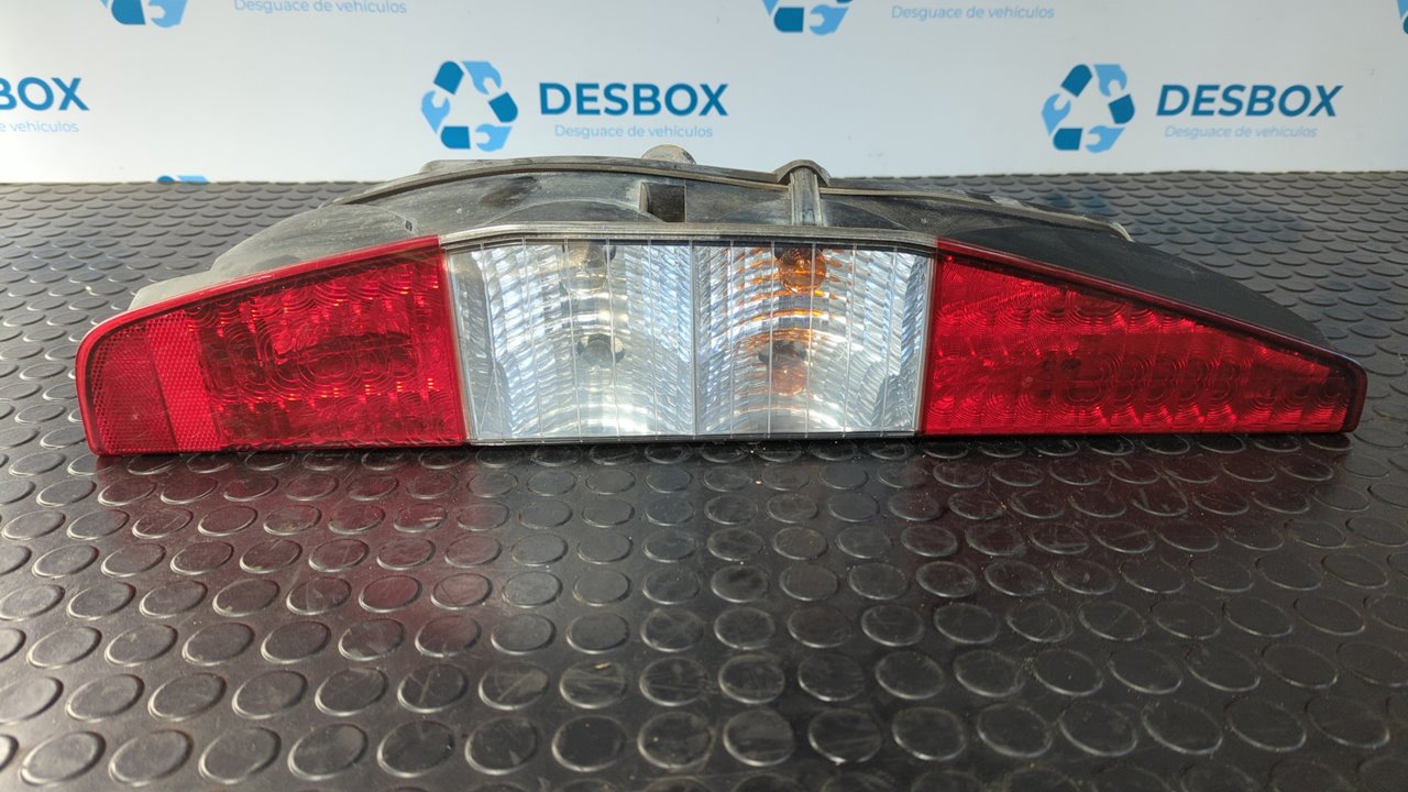 PILOTO TRASERO IZQUIERDO FIAT DOBLO (119)