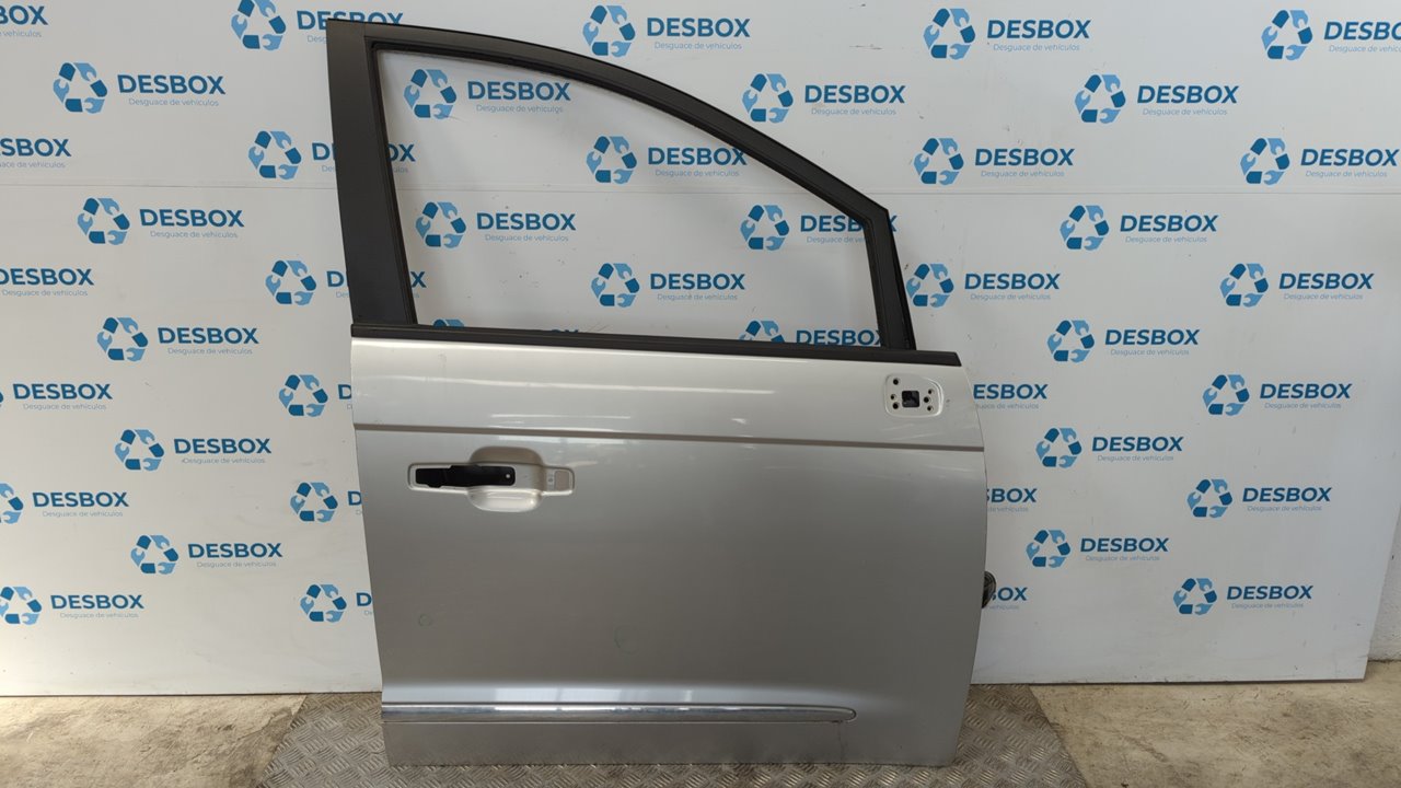 PUERTA DELANTERA DERECHA SSANGYONG RODIUS