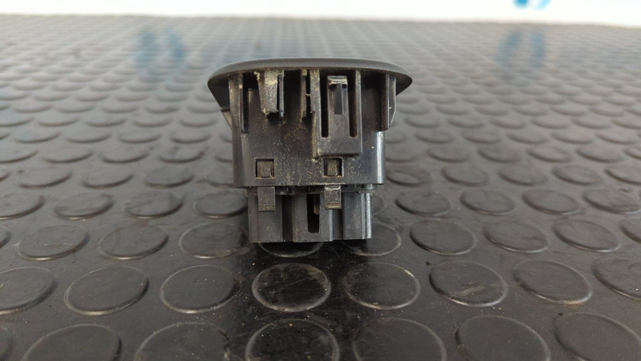 MANDO ELEVALUNAS DELANTERO IZQUIERDO RENAULT KANGOO - vista 3