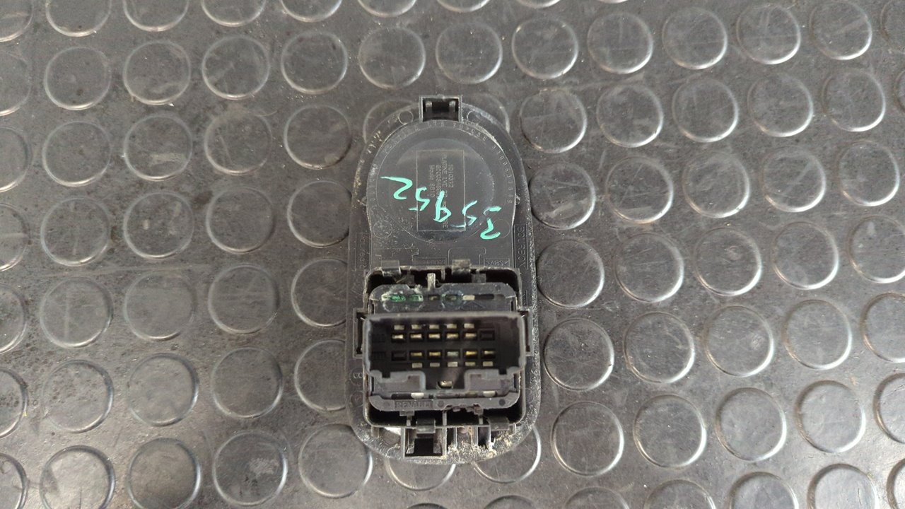 MANDO ELEVALUNAS DELANTERO IZQUIERDO RENAULT KANGOO - vista 6