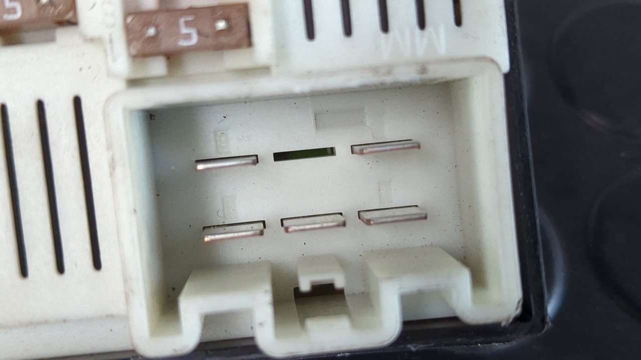 CAJA RELES / FUSIBLES RENAULT KANGOO - vista 11