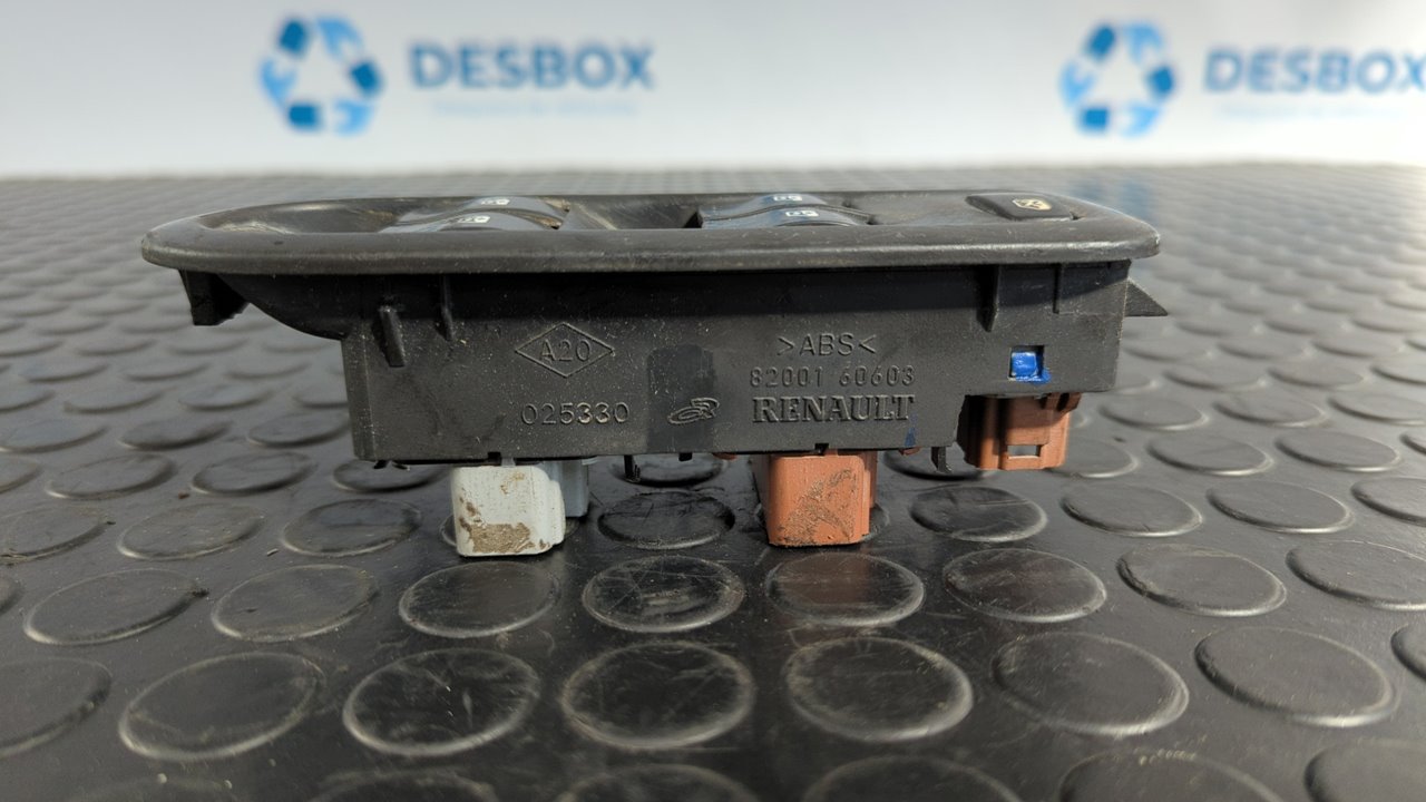 MANDO ELEVALUNAS DELANTERO IZQUIERDO RENAULT LAGUNA II (BG0) - vista 9