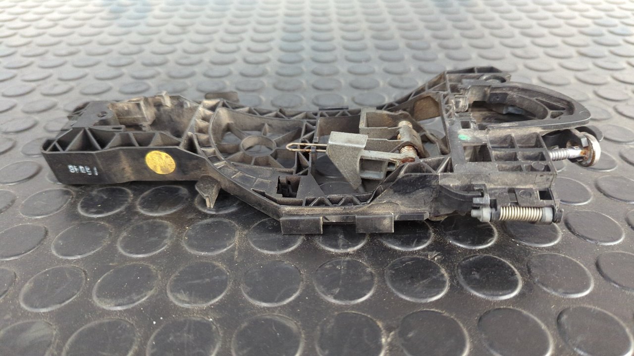 MANETA DELANTERA DERECHA VOLKSWAGEN PASSAT BERLINA (3C2) - vista 3