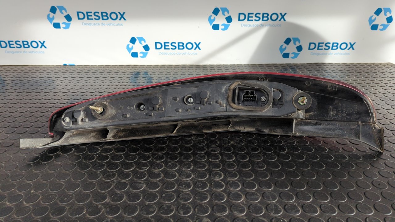 PILOTO TRASERO IZQUIERDO FIAT PUNTO BERLINA (188) - vista 2