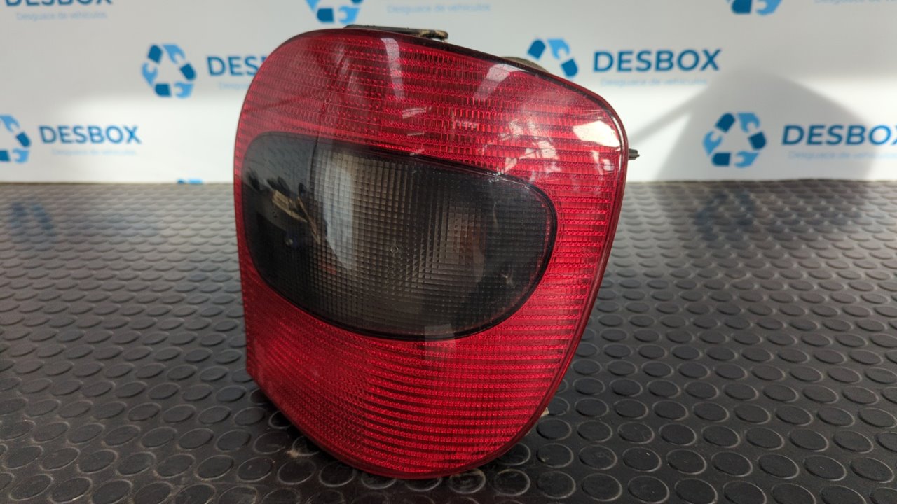 PILOTO TRASERO DERECHO CITROEN XSARA BERLINA - vista 3