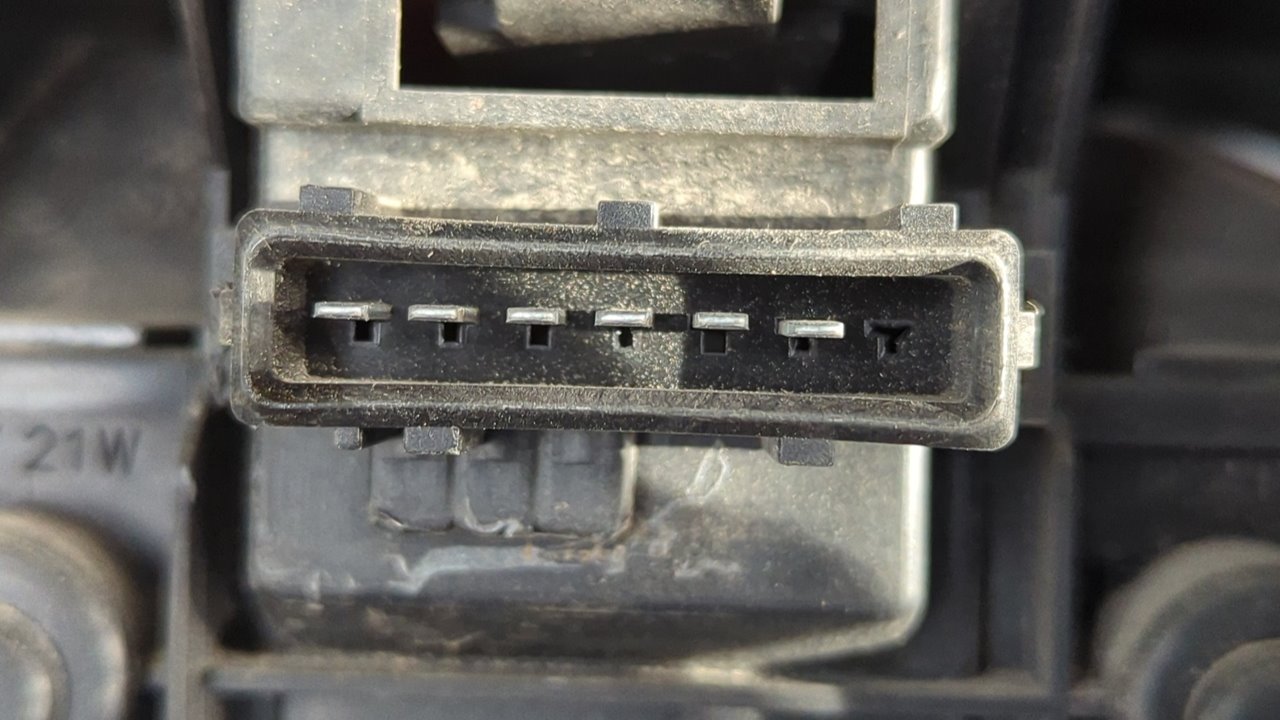 PILOTO TRASERO DERECHO CITROEN XSARA BERLINA - vista 9