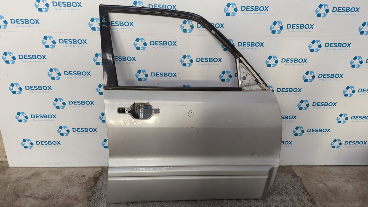 PUERTA DELANTERA DERECHA MITSUBISHI MONTERO (V80/V90)