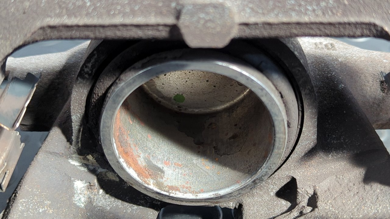 PINZA DE FRENO DELANTERA DERECHA TOYOTA AURIS - vista 3