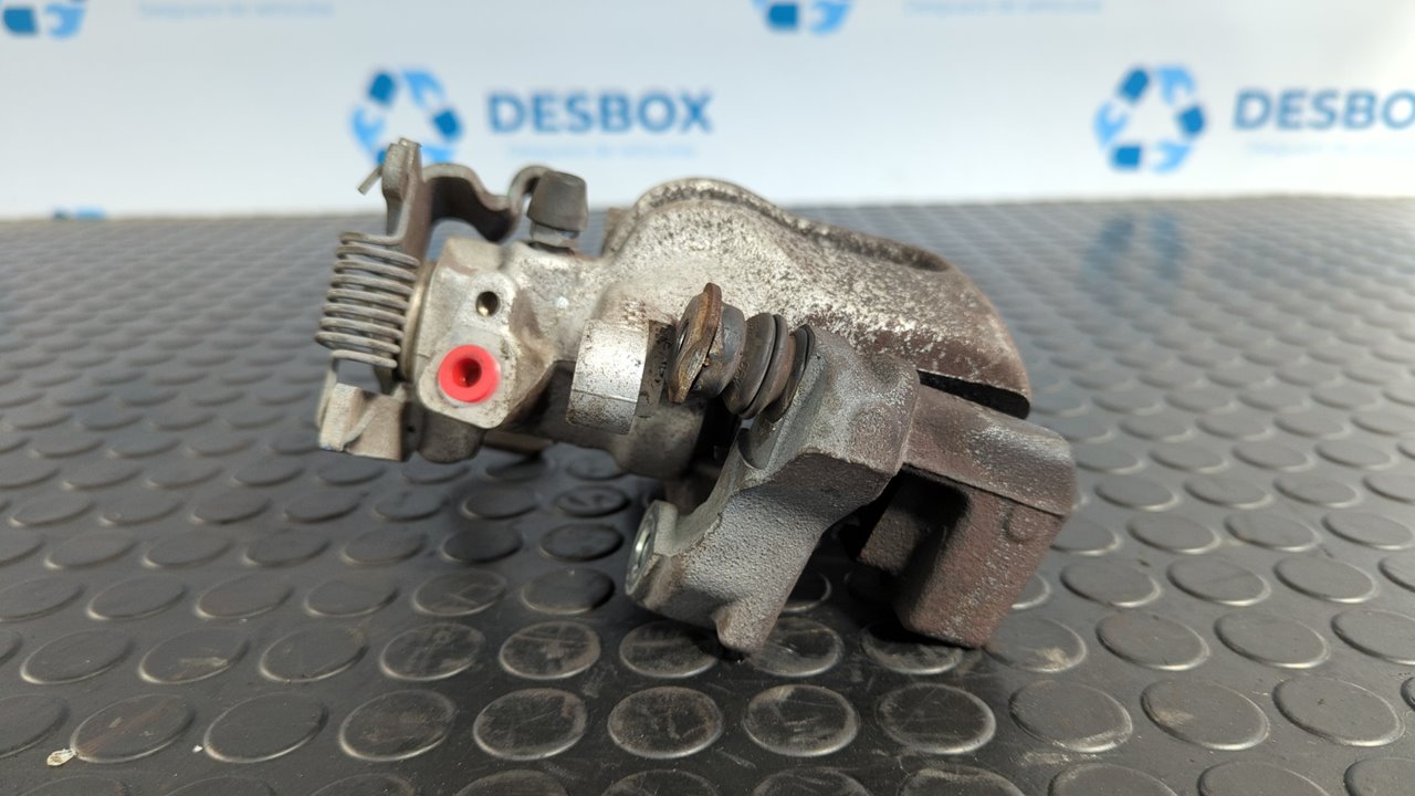 PINZA DE FRENO TRASERA IZQUIERDA TOYOTA AURIS - vista 2