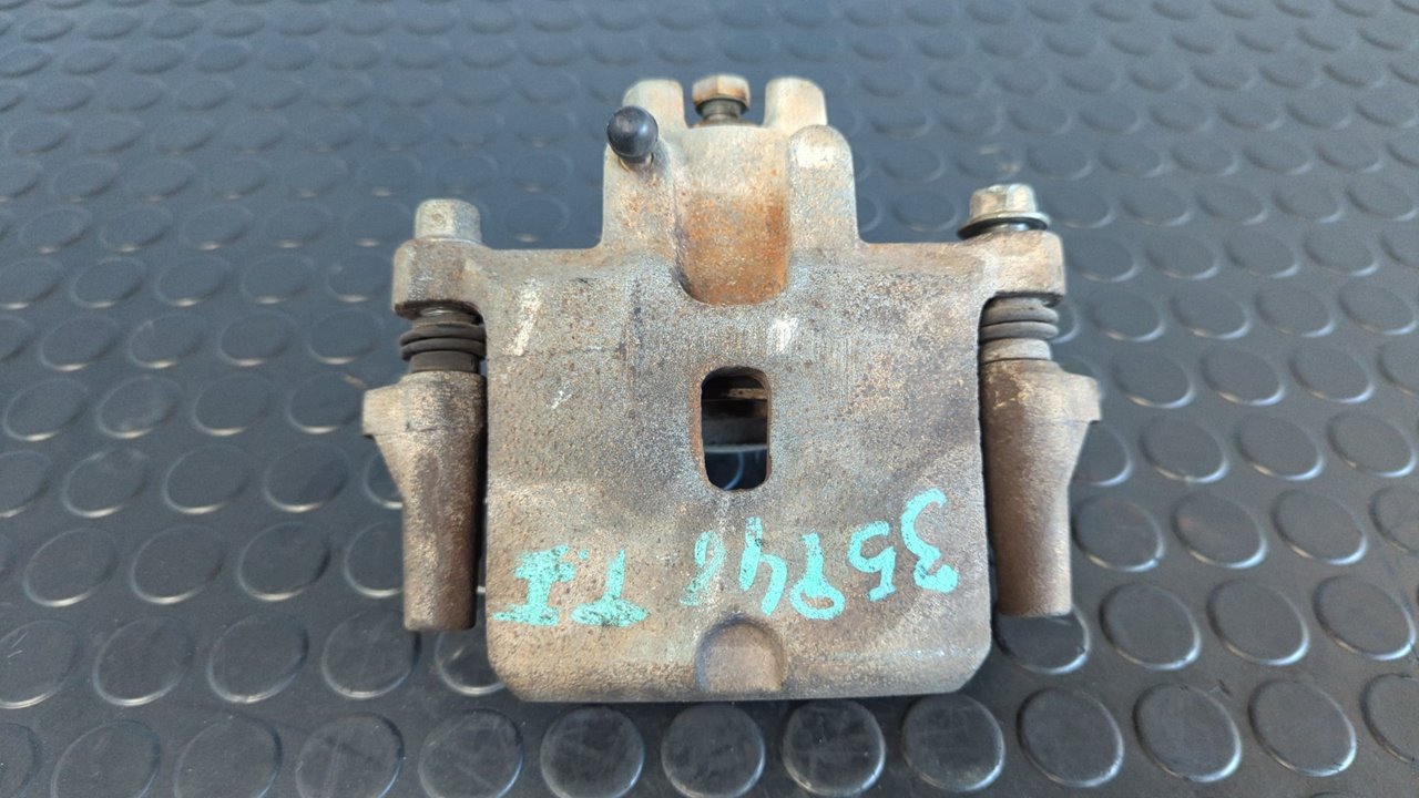 PINZA DE FRENO TRASERA IZQUIERDA MITSUBISHI MONTERO (V80/V90)