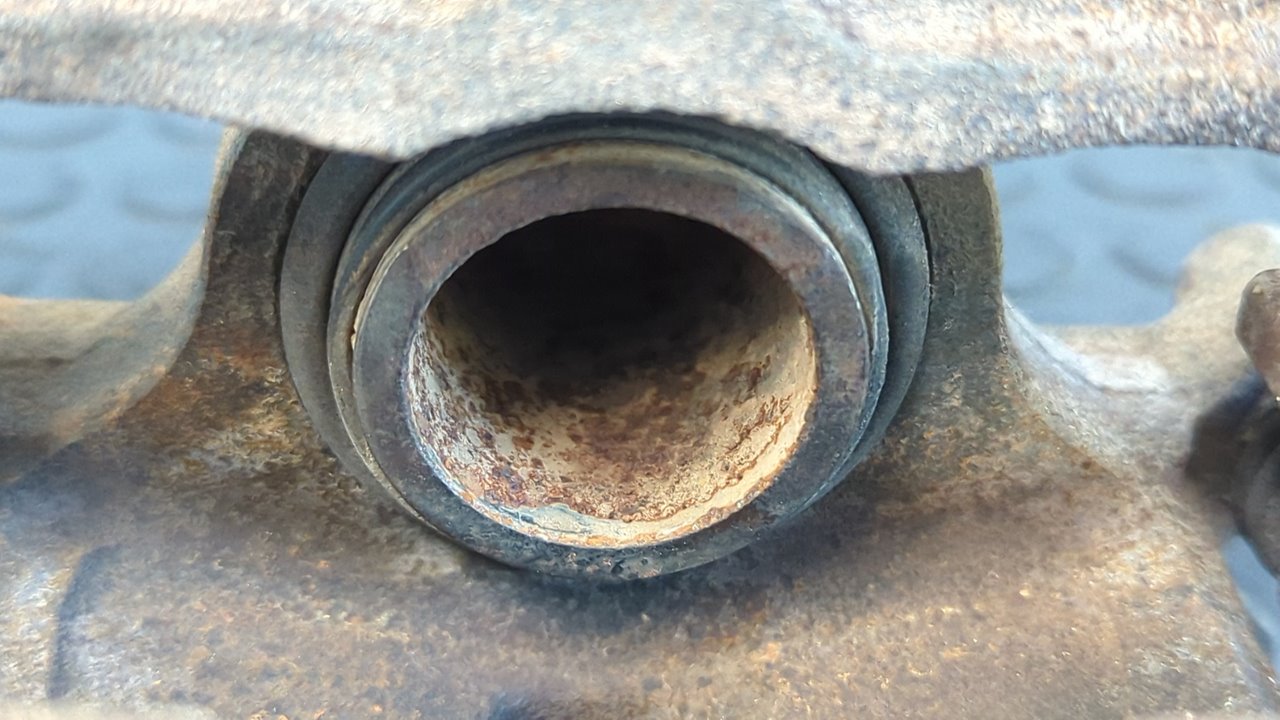 PINZA DE FRENO TRASERA DERECHA MITSUBISHI MONTERO (V80/V90) - vista 2