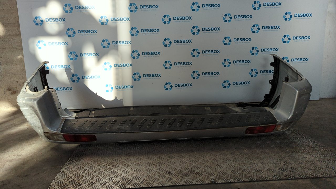 PARAGOLPES TRASERO MITSUBISHI MONTERO (V80/V90)
