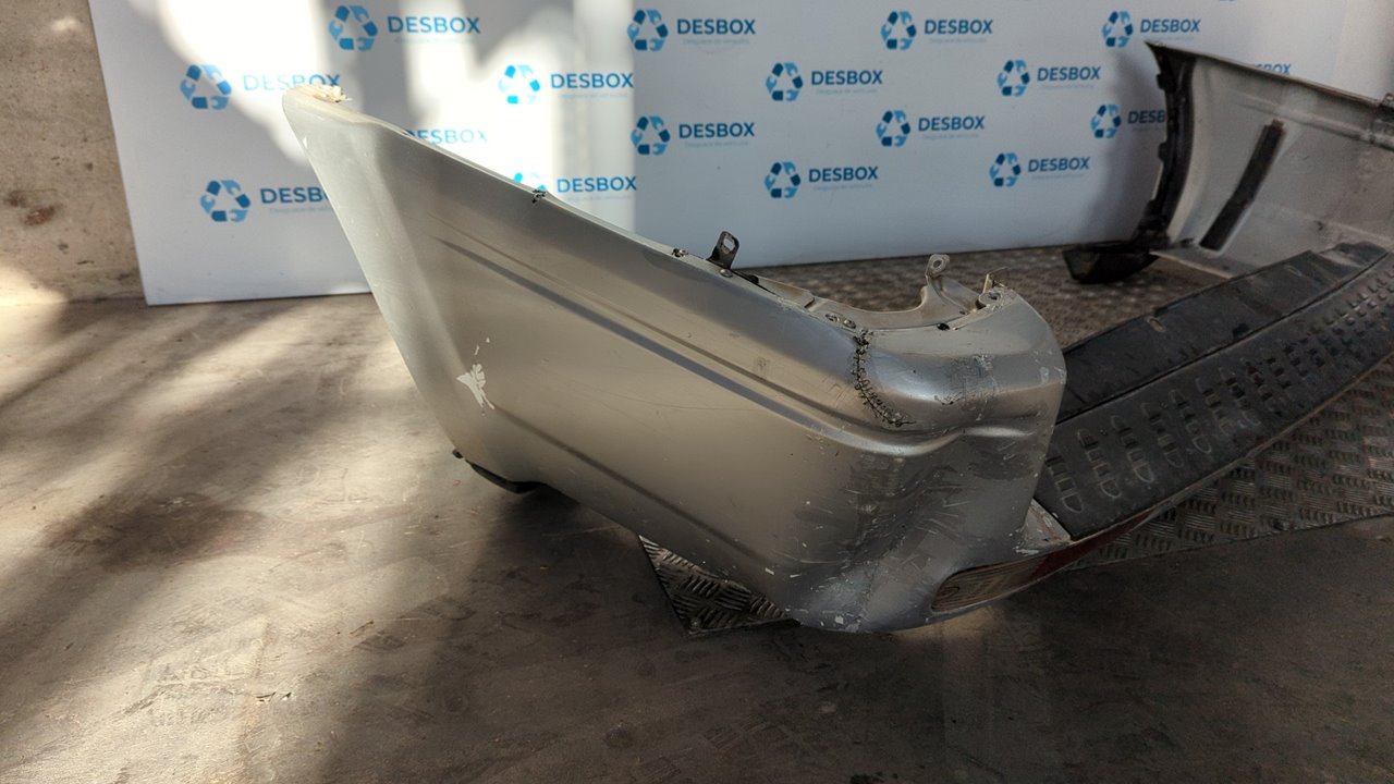 PARAGOLPES TRASERO MITSUBISHI MONTERO (V80/V90) - vista 11