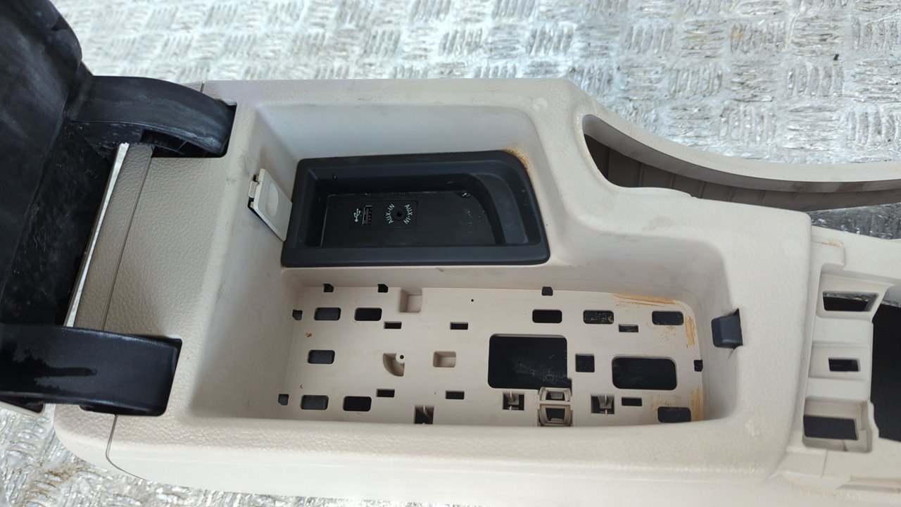 APOYABRAZOS CENTRAL BMW SERIE 4 COUPE (F32) - vista 2