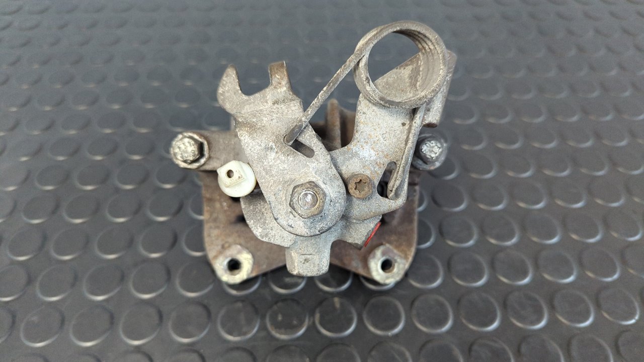 PINZA DE FRENO TRASERA DERECHA AUDI A4 AVANT (B5) - vista 5