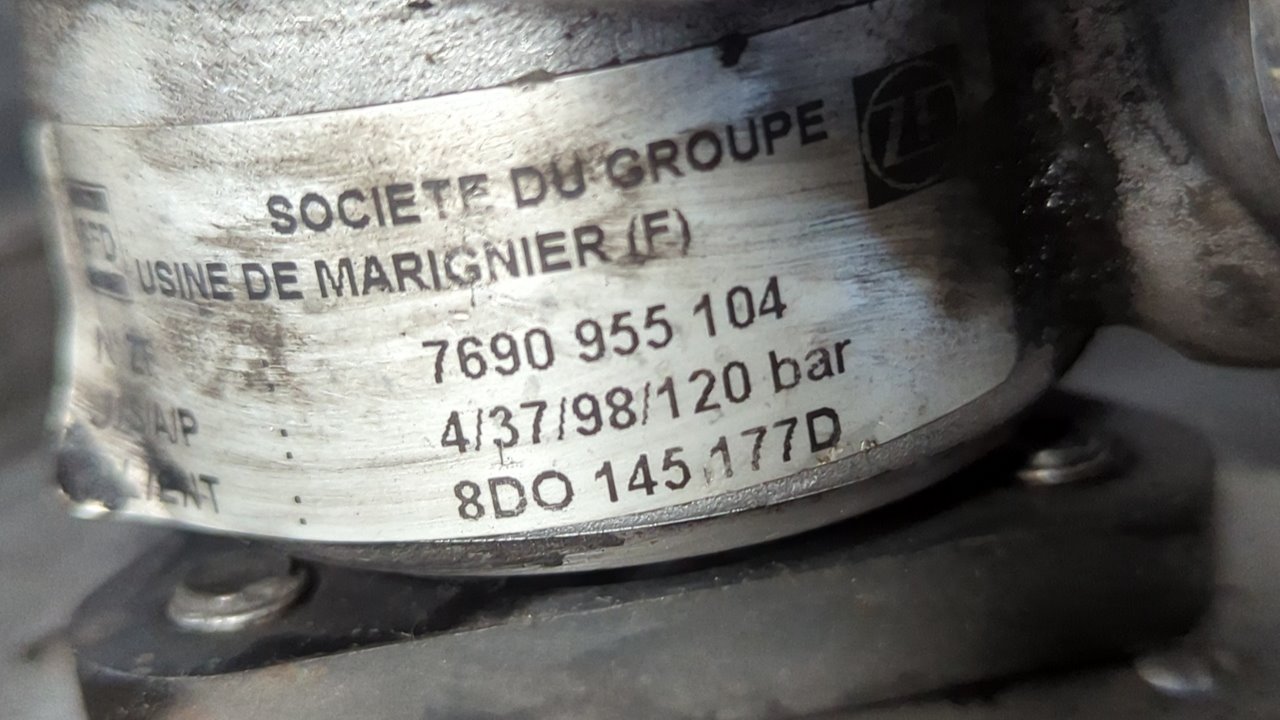 BOMBA DIRECCION AUDI A4 AVANT (B5) - vista 4