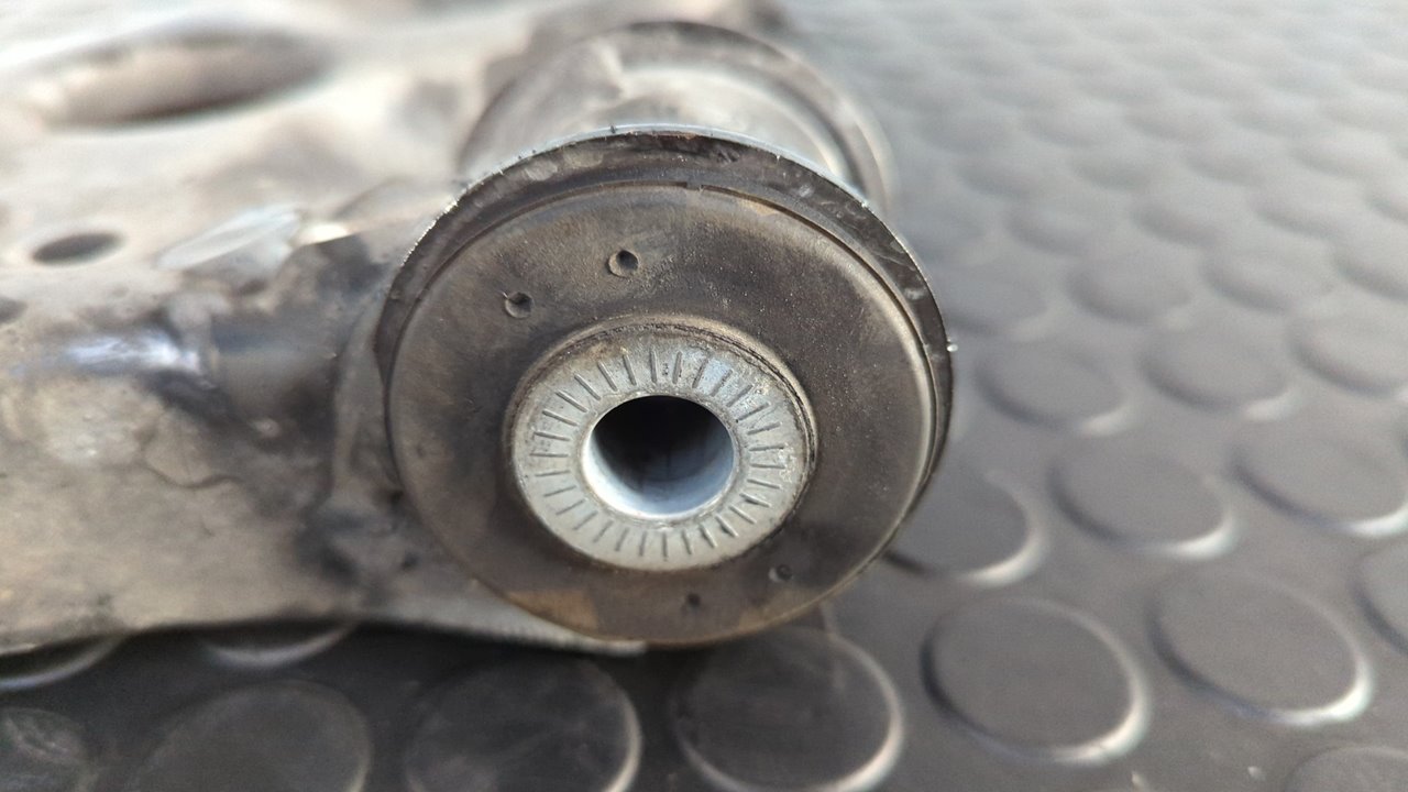 BRAZO DERECHO INFERIOR DELANTERO VOLKSWAGEN GOLF VII LIM. (5G1) - vista 5