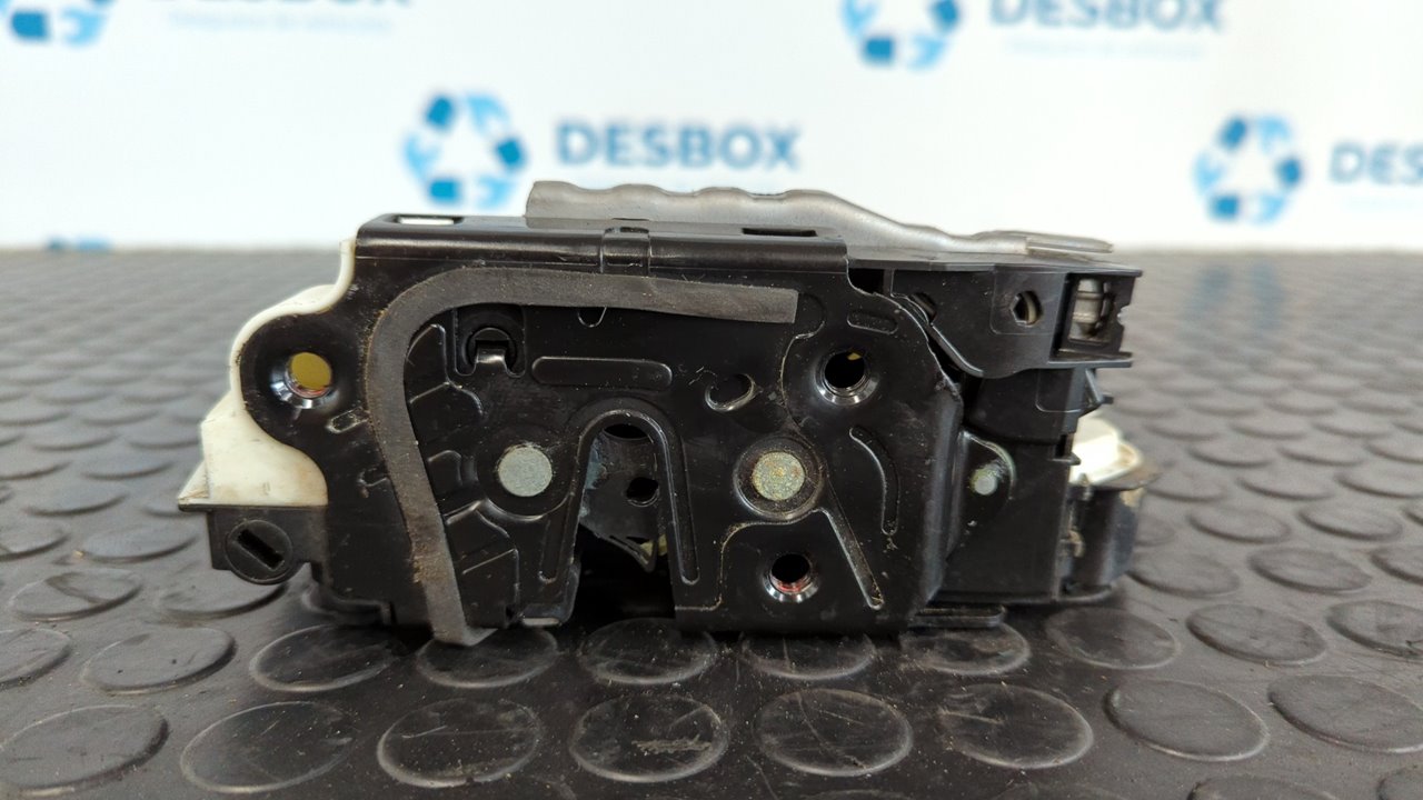 CERRADURA PUERTA TRASERA DERECHA VOLKSWAGEN GOLF VII LIM. (5G1) - vista 3