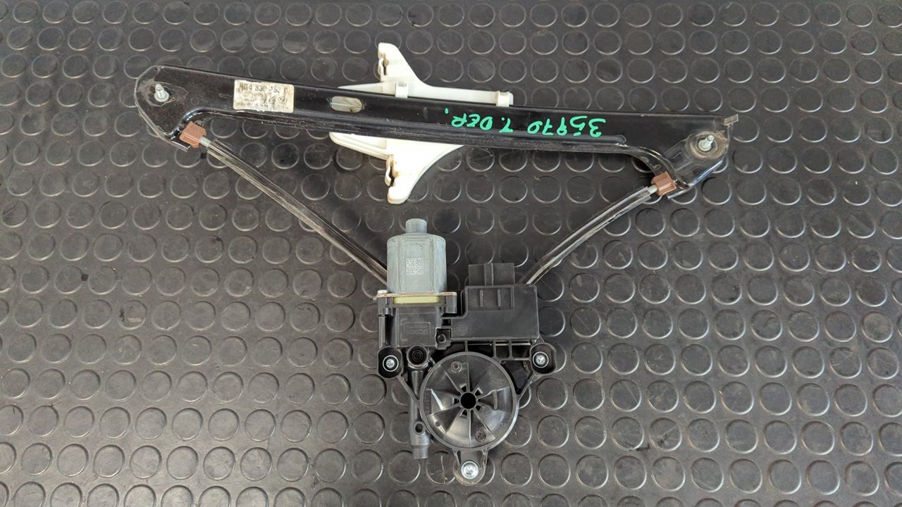 ELEVALUNAS TRASERO DERECHO VOLKSWAGEN GOLF VII LIM. (5G1)