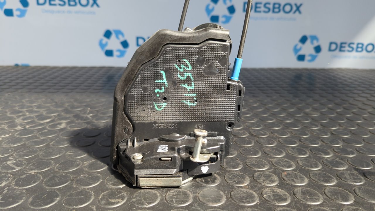 CERRADURA PUERTA TRASERA DERECHA TOYOTA AURIS