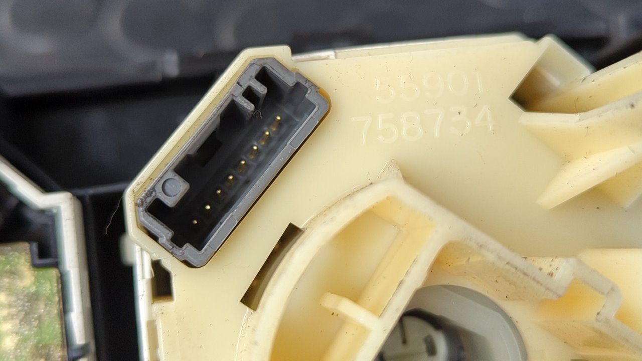 MANDO CLIMATIZADOR TOYOTA AURIS - vista 8