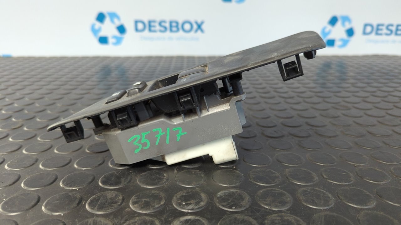 MANDO ELEVALUNAS DELANTERO IZQUIERDO TOYOTA AURIS - vista 3