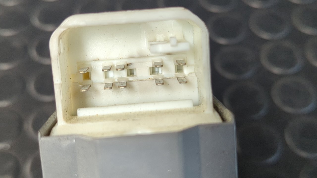 MANDO ELEVALUNAS DELANTERO IZQUIERDO TOYOTA AURIS - vista 5