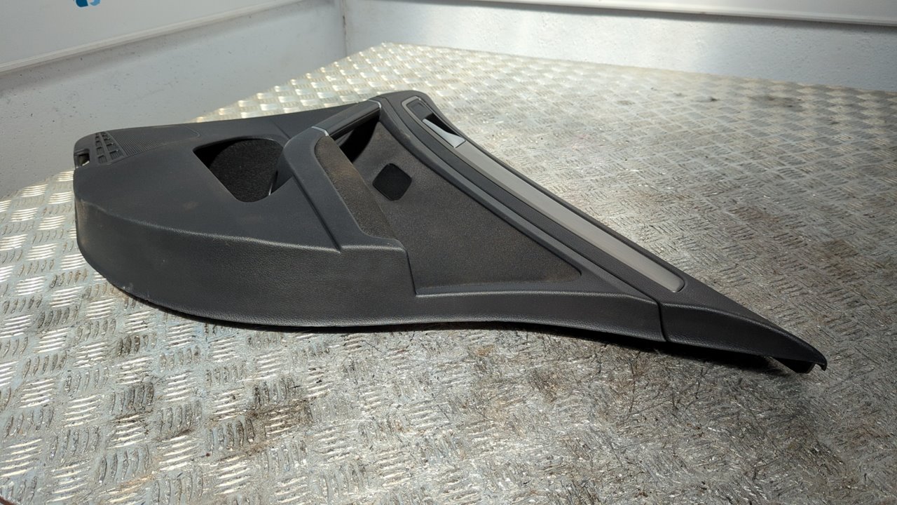 GUARNECIDO PUERTA TRASERA DERECHA VOLKSWAGEN GOLF VII LIM. (5G1) - vista 3