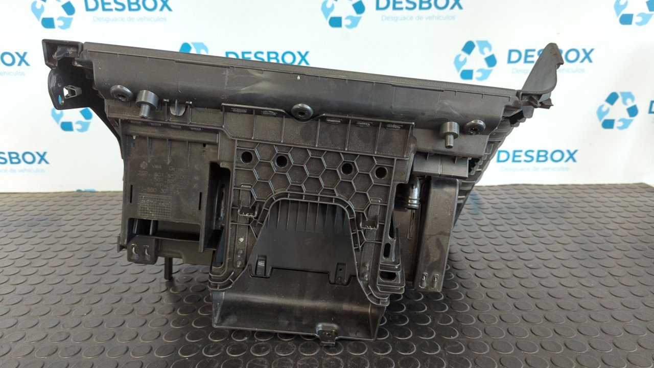 GUANTERA VOLKSWAGEN GOLF VII LIM. (5G1) - vista 3