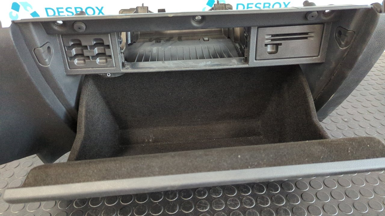 GUANTERA VOLKSWAGEN GOLF VII LIM. (5G1) - vista 6