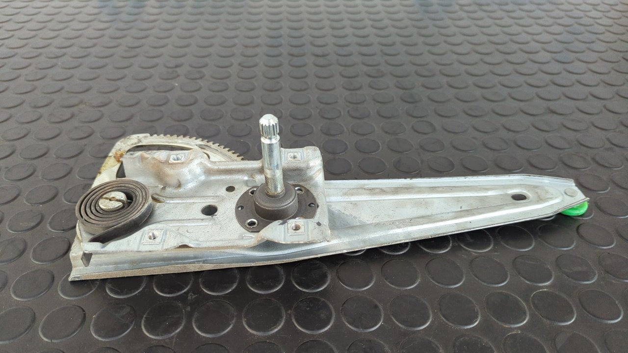 ELEVALUNAS TRASERO IZQUIERDO TOYOTA AURIS - vista 4