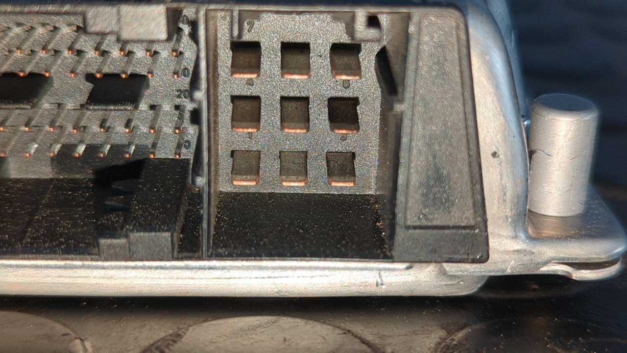 CENTRALITA MOTOR UCE BMW SERIE 3 BERLINA (E46) - vista 6