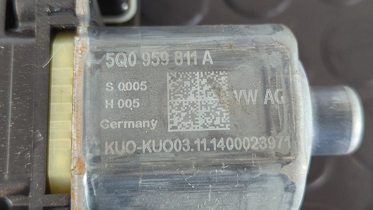 ELEVALUNAS TRASERO IZQUIERDO VOLKSWAGEN GOLF VII LIM. (5G1) - vista 8