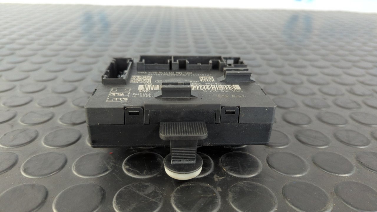 CENTRALITA CIERRE VOLKSWAGEN GOLF VII LIM. (5G1) - vista 3