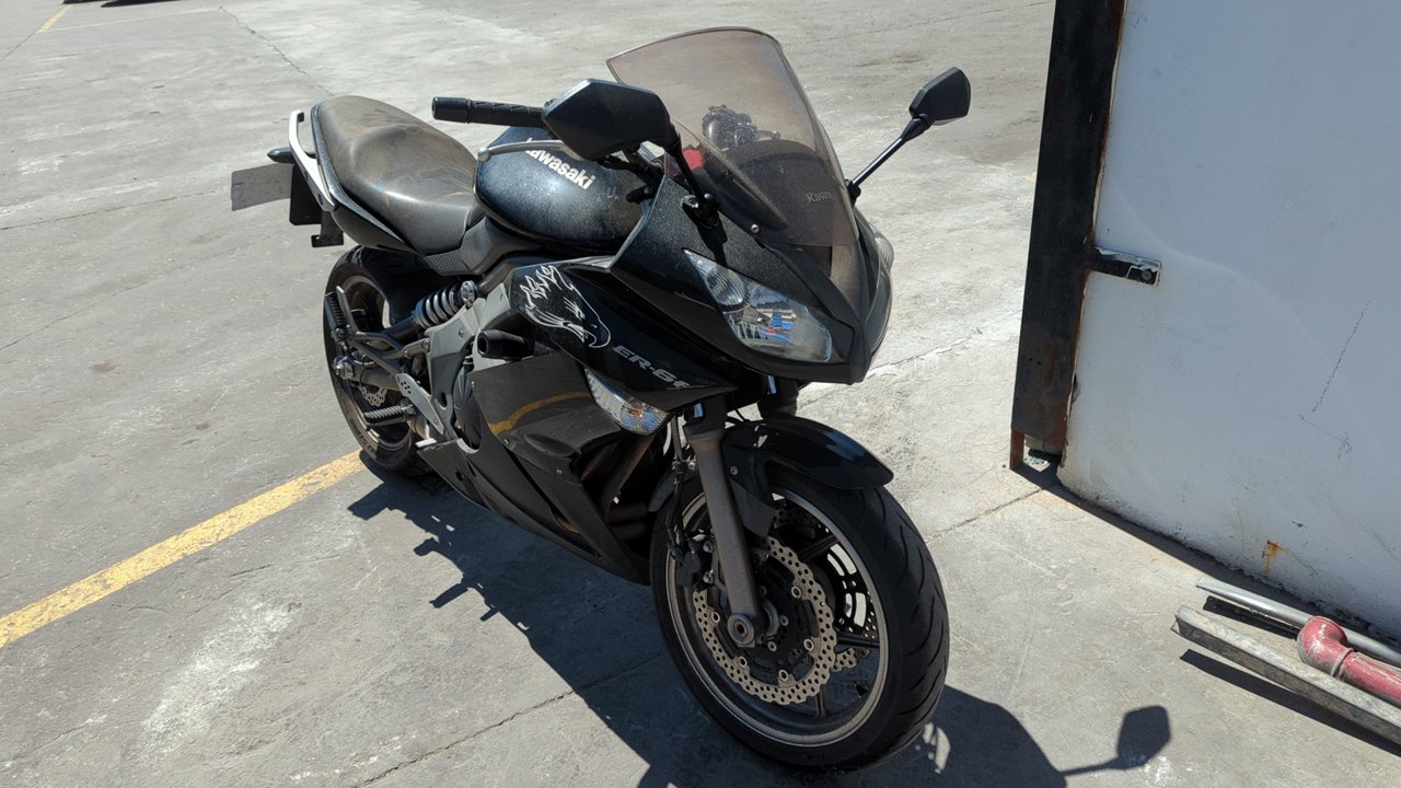 KAWASAKI ER 6