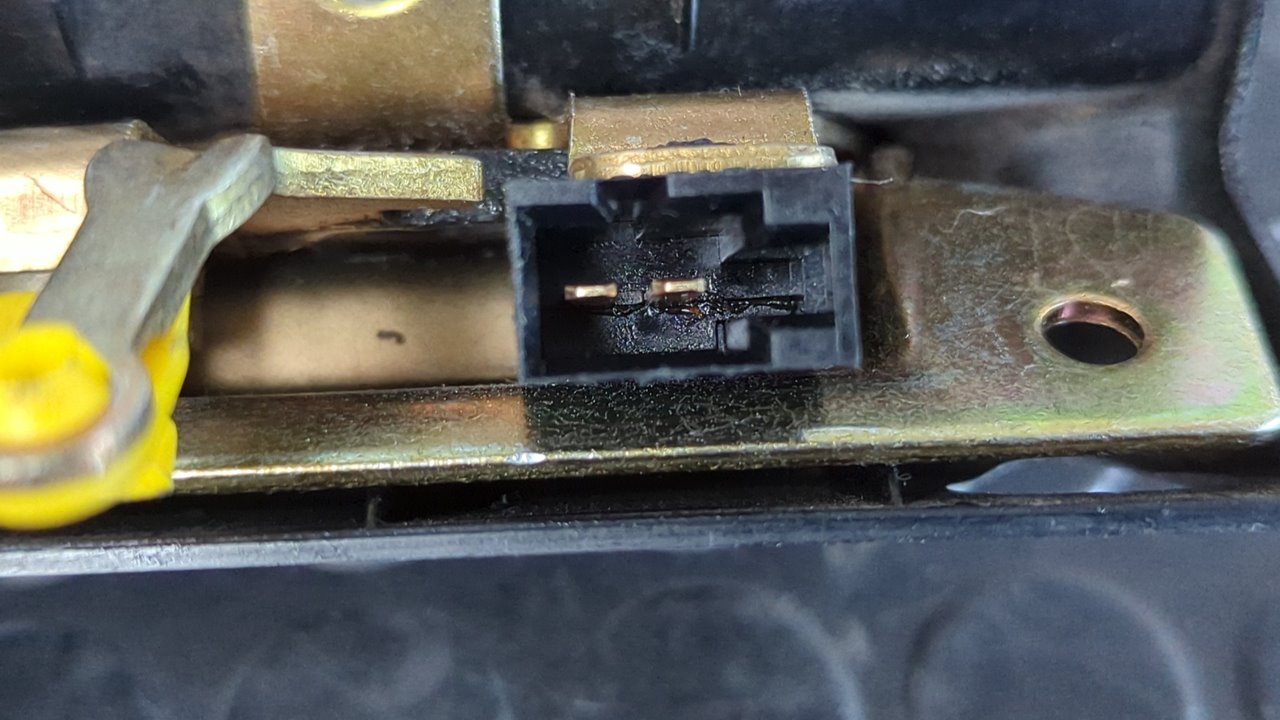 CERRADURA MALETERO / PORTON RENAULT LAGUNA (B56) - vista 5