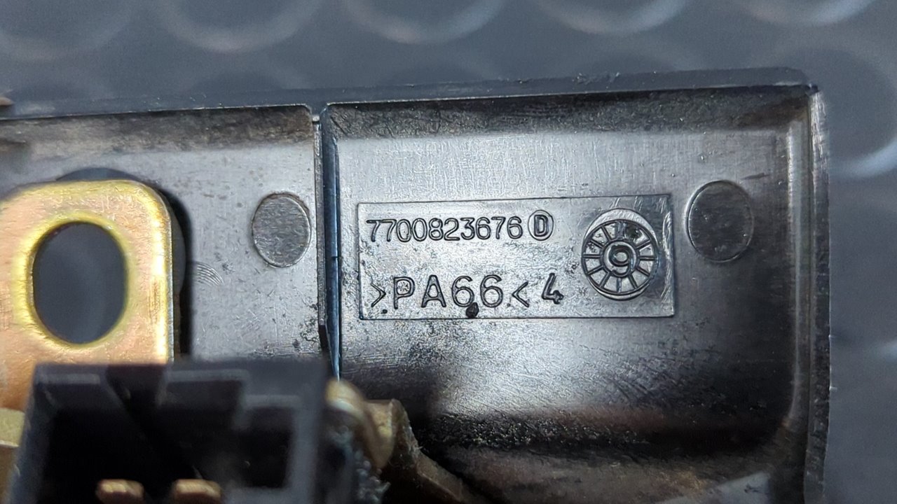 CERRADURA MALETERO / PORTON RENAULT LAGUNA (B56) - vista 3