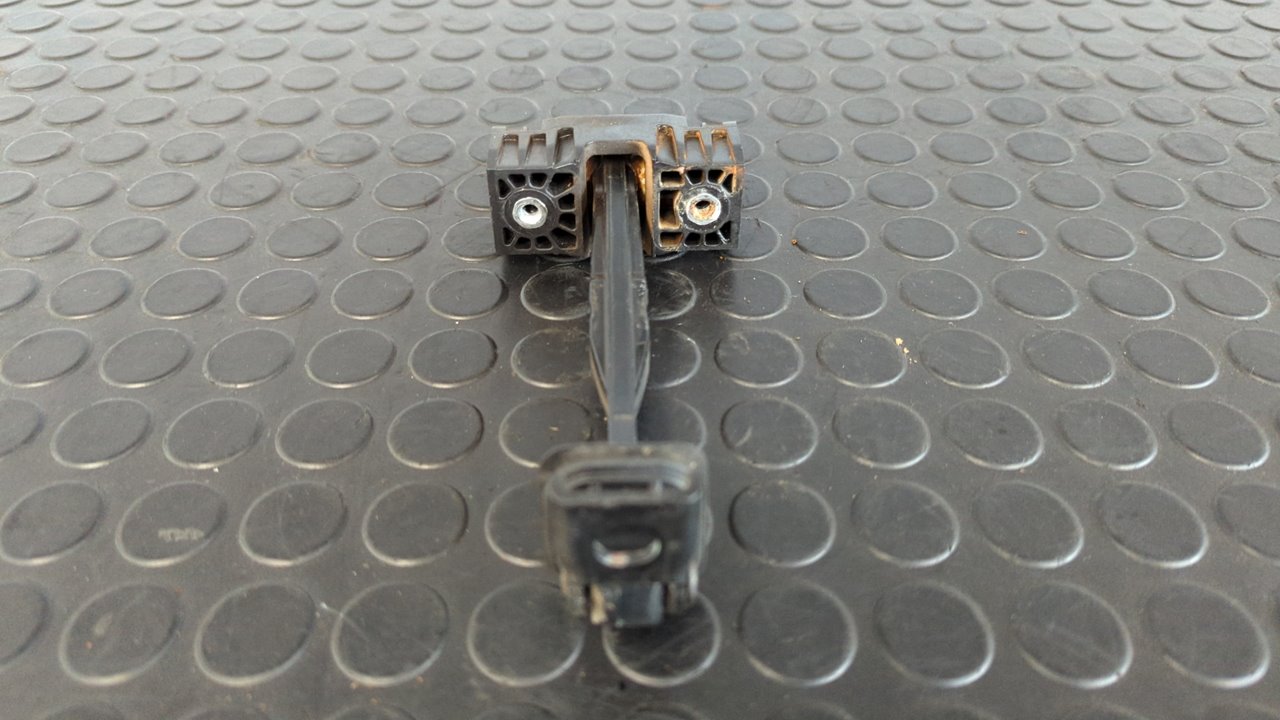 RETENEDOR PUERTA DERECHA VOLKSWAGEN GOLF VII LIM. (5G1) - vista 2