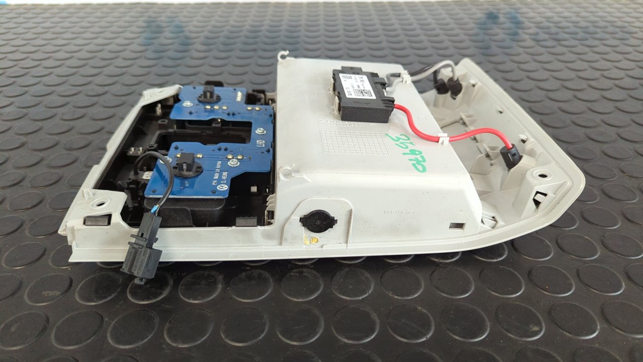 LUZ INTERIOR VOLKSWAGEN GOLF VII LIM. (5G1) - vista 5