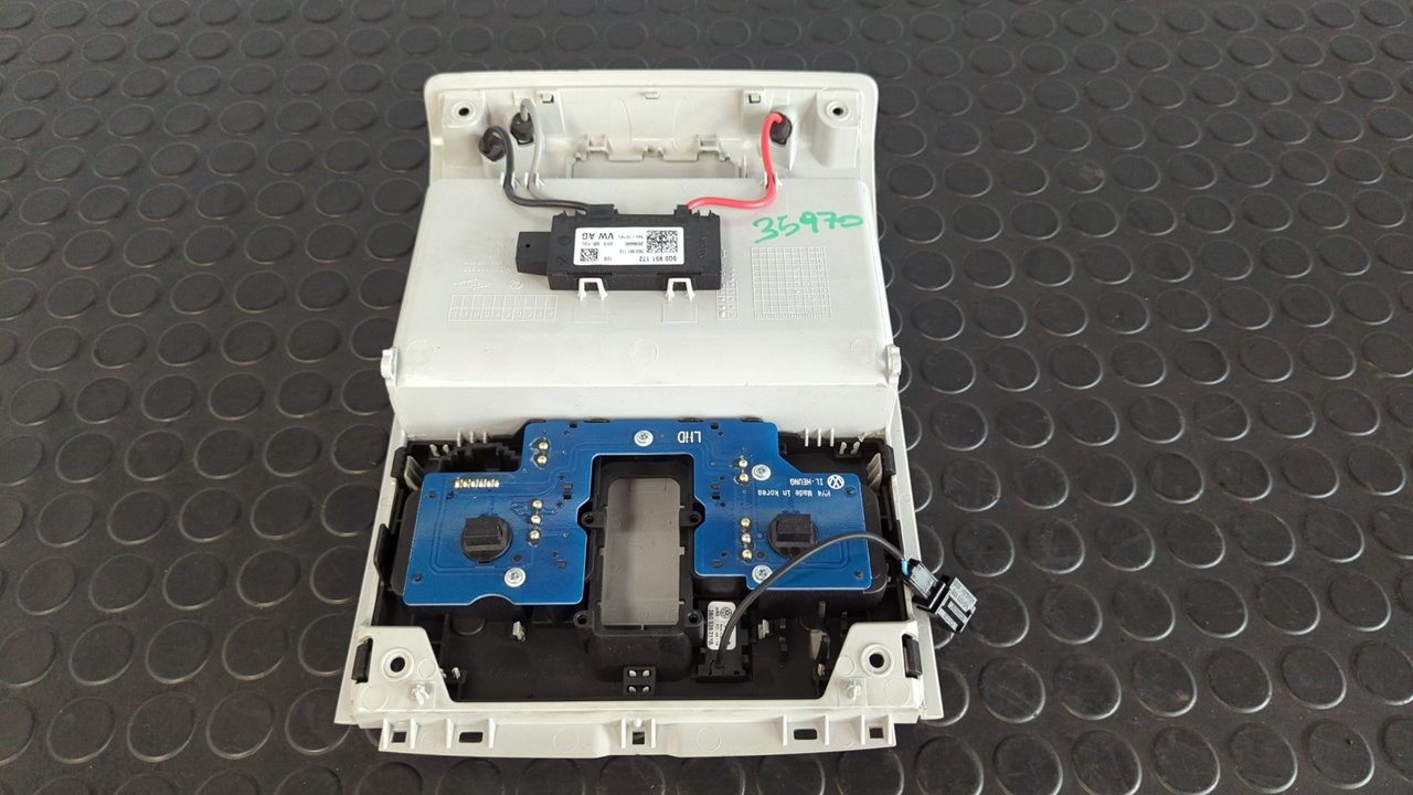 LUZ INTERIOR VOLKSWAGEN GOLF VII LIM. (5G1) - vista 4