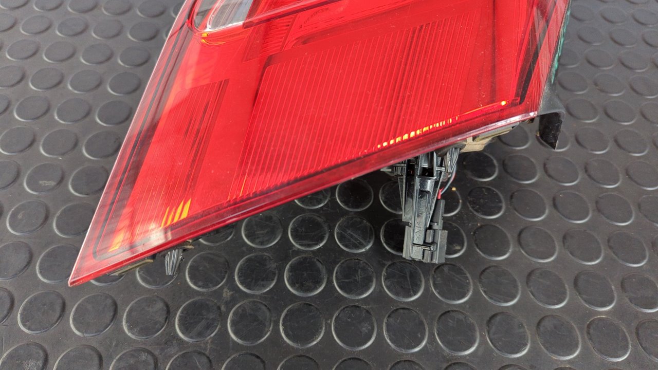 PILOTO TRASERO DERECHO VOLKSWAGEN GOLF VII LIM. (5G1) - vista 11