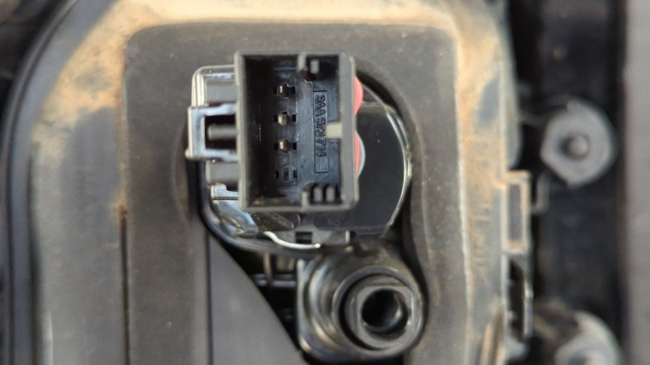 PILOTO TRASERO DERECHO VOLKSWAGEN GOLF VII LIM. (5G1) - vista 9