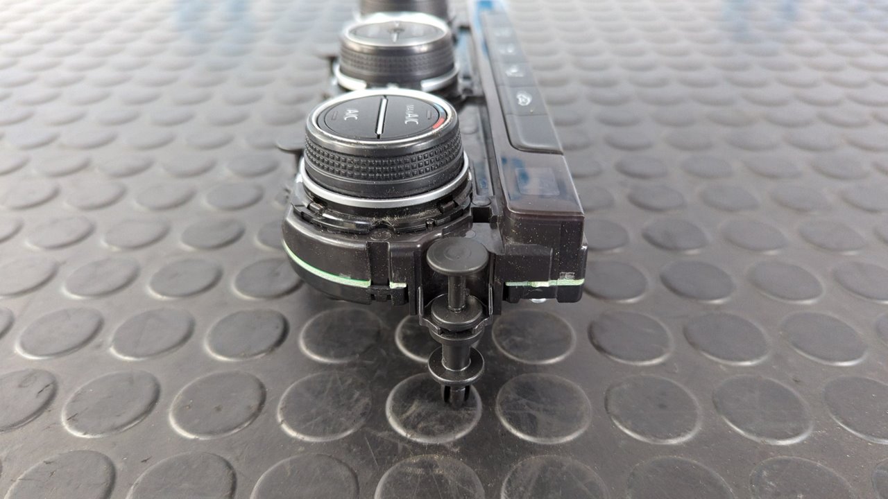 MANDO CLIMATIZADOR VOLKSWAGEN GOLF VII LIM. (5G1) - vista 2