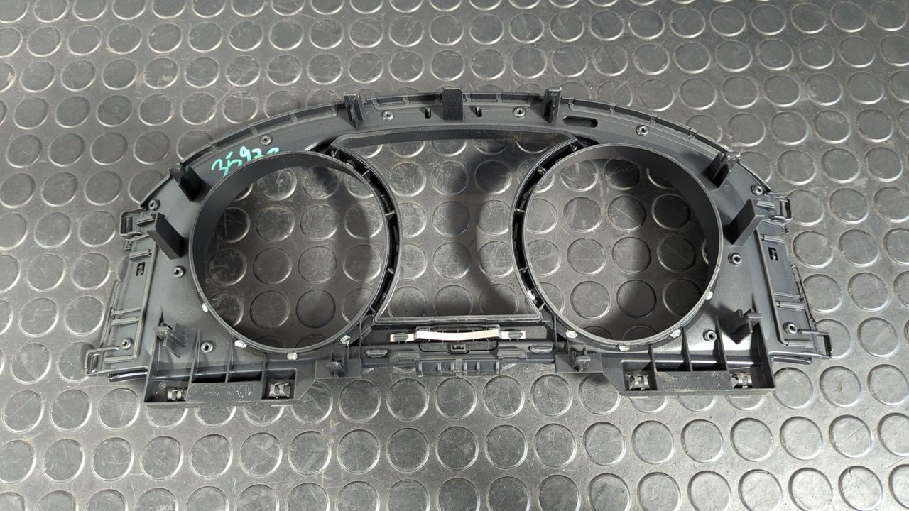 MOLDURA VOLKSWAGEN GOLF VII LIM. (5G1) - vista 4