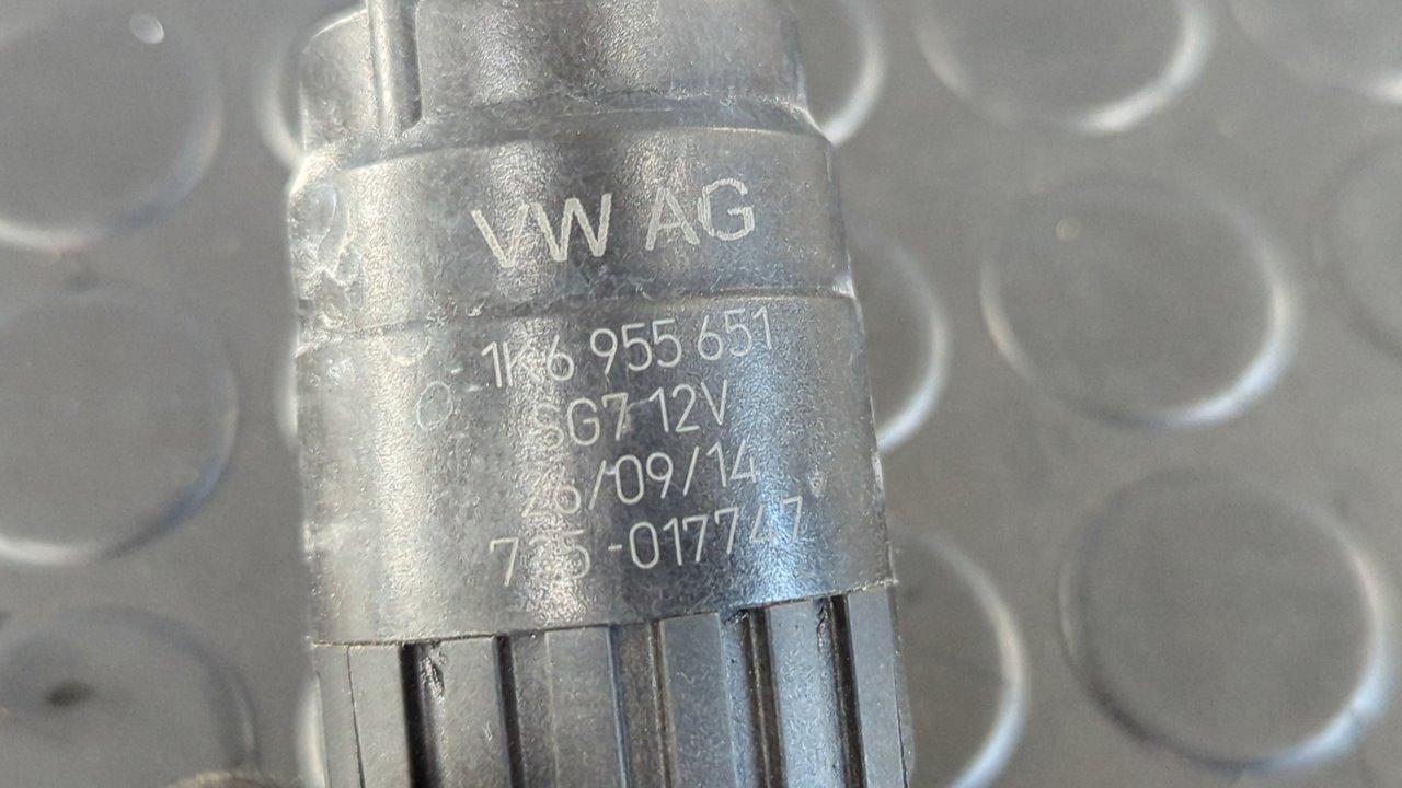 BOMBA LIMPIA VOLKSWAGEN GOLF VII LIM. (5G1) - vista 2