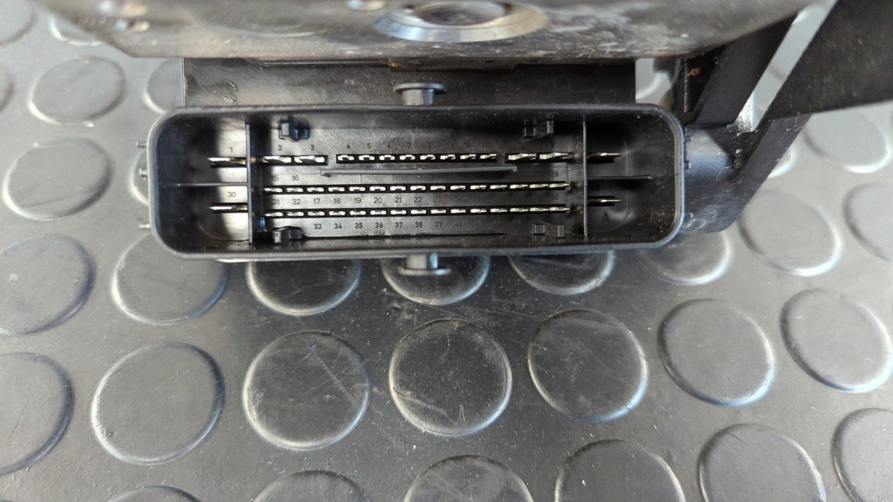 ABS VOLKSWAGEN GOLF VII LIM. (5G1) - vista 4