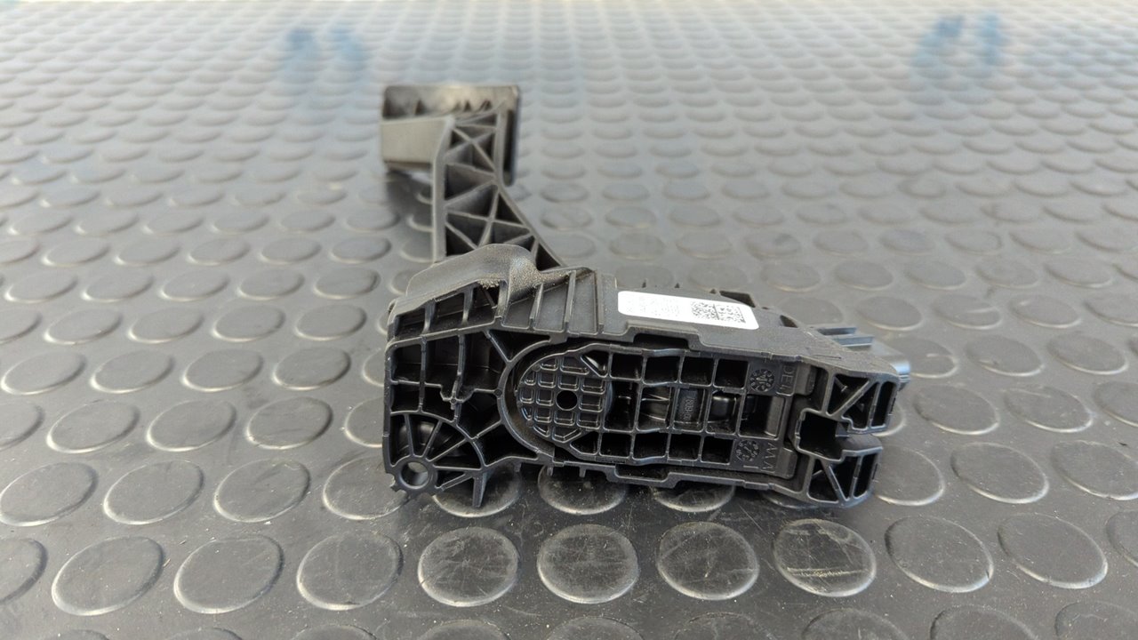POTENCIOMETRO PEDAL VOLKSWAGEN GOLF VII LIM. (5G1) - vista 8
