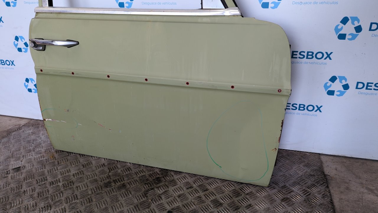 PUERTA DELANTERA DERECHA MERCEDES-BENZ CLASE E (W114/W115) - vista 11